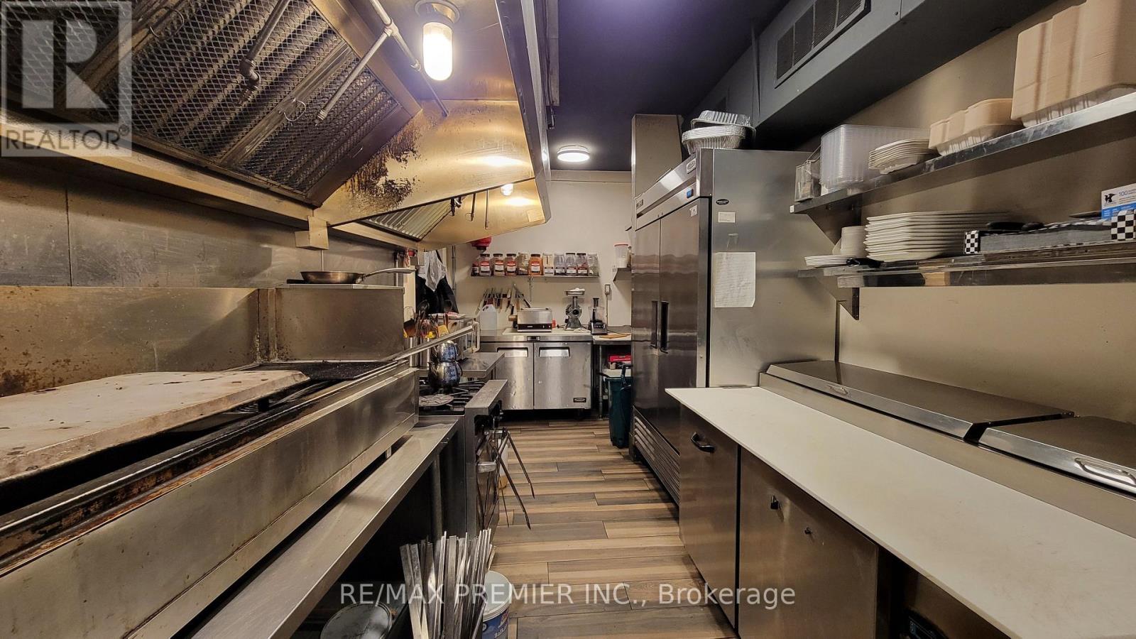 Photo 27 of 3443 Yonge Street, Toronto ON