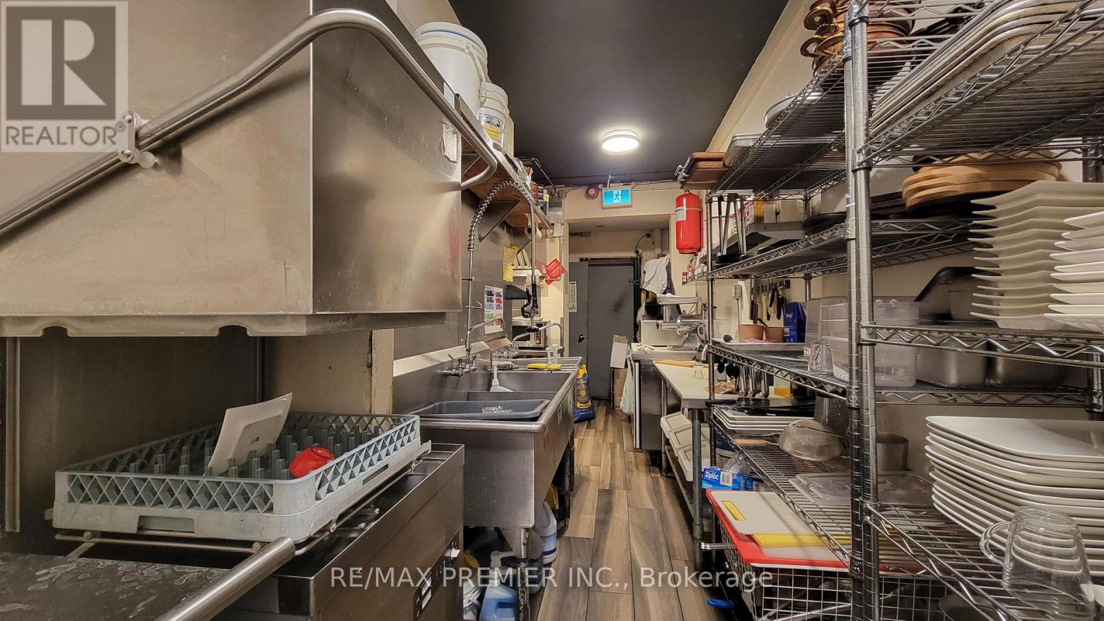 Photo 18 of 3443 Yonge Street, Toronto ON