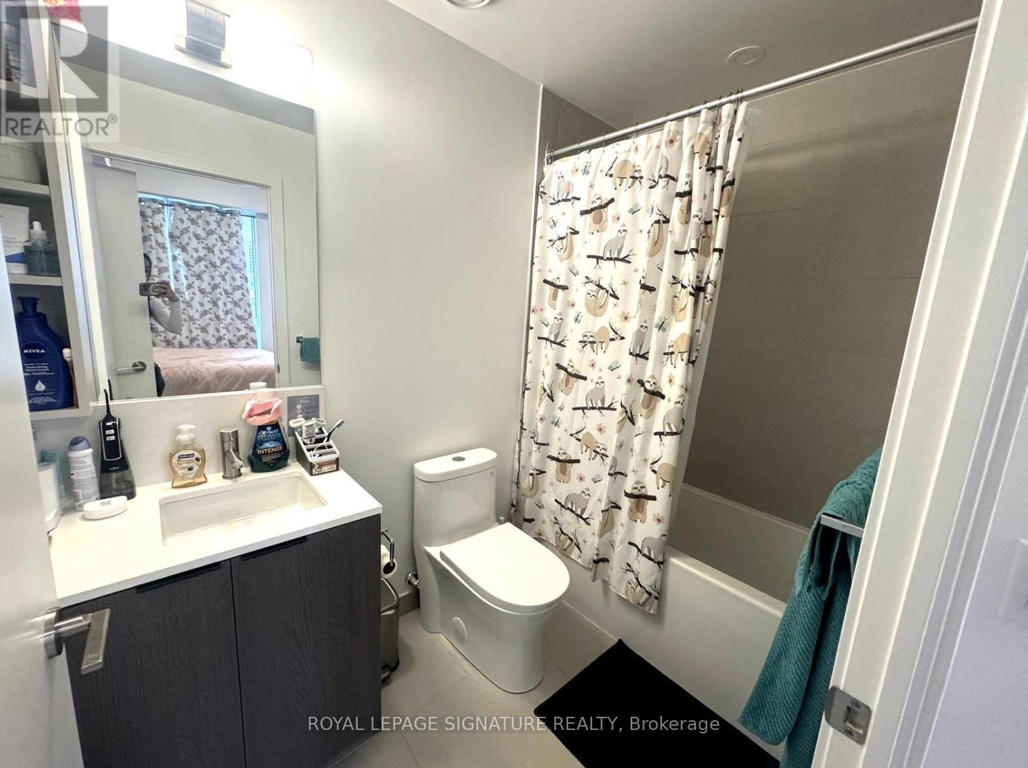 Photo 2 of 1112 55 Mercer Street, Toronto ON