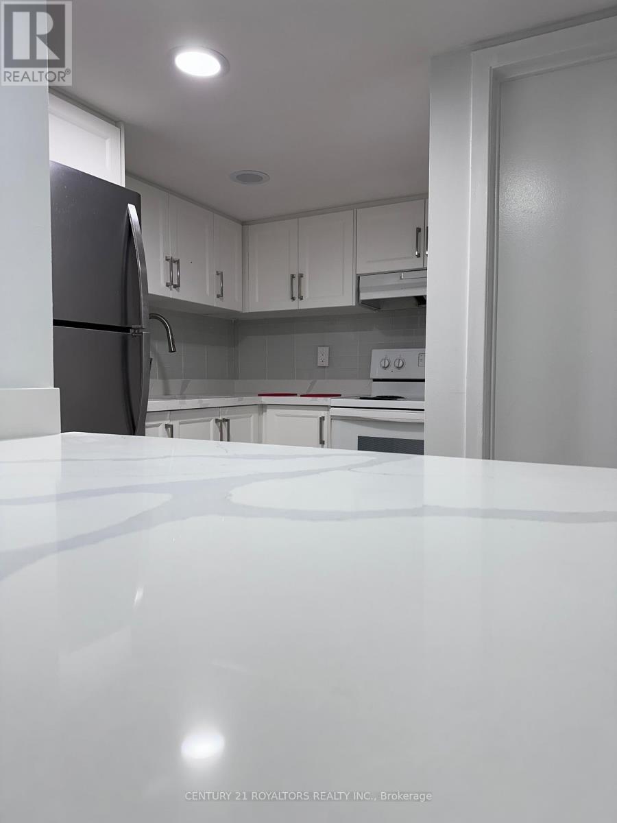 Photo 16 of Lower 50 Marbury Crescent, Toronto ON