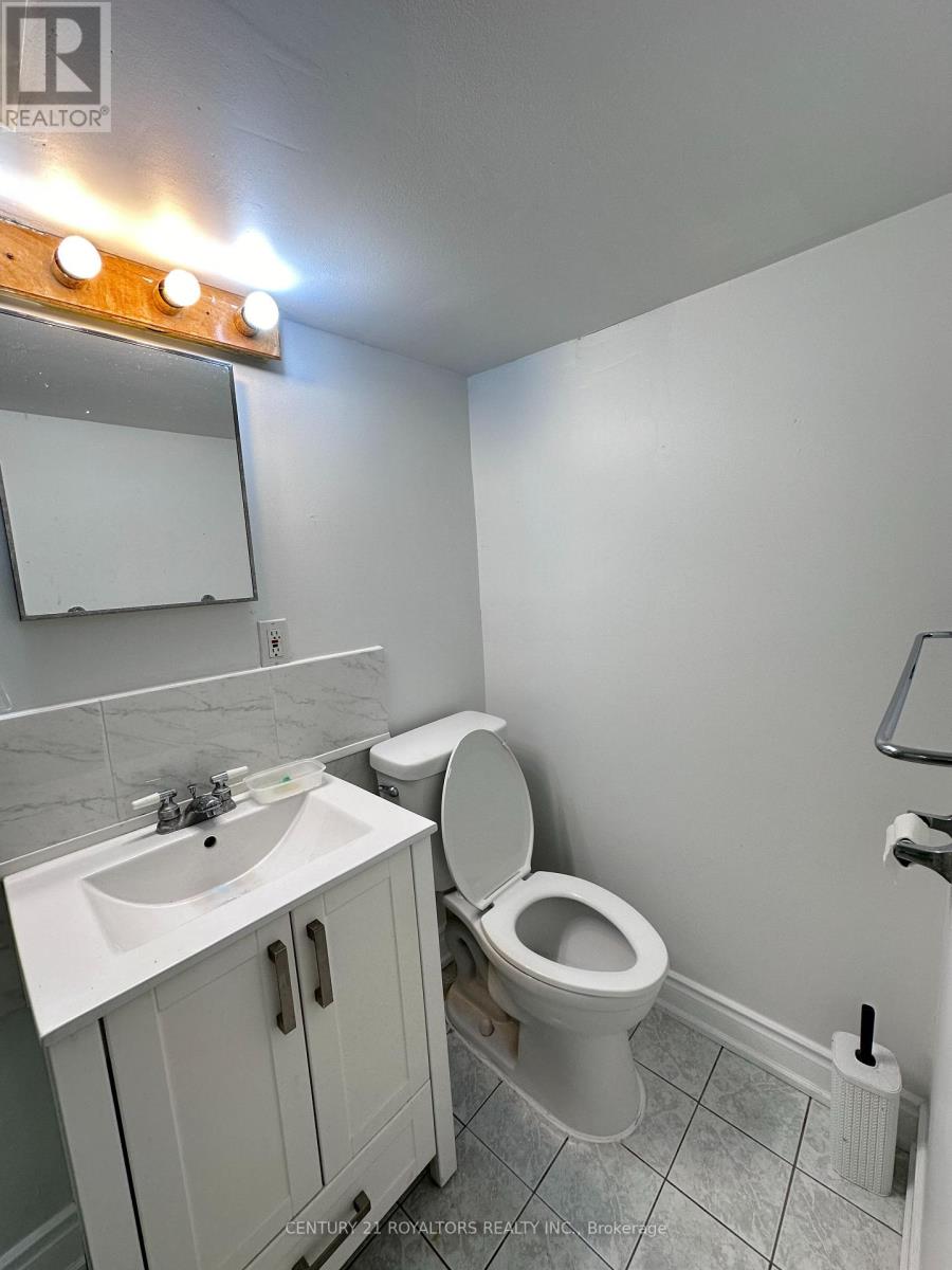 Photo 13 of Lower 50 Marbury Crescent, Toronto ON