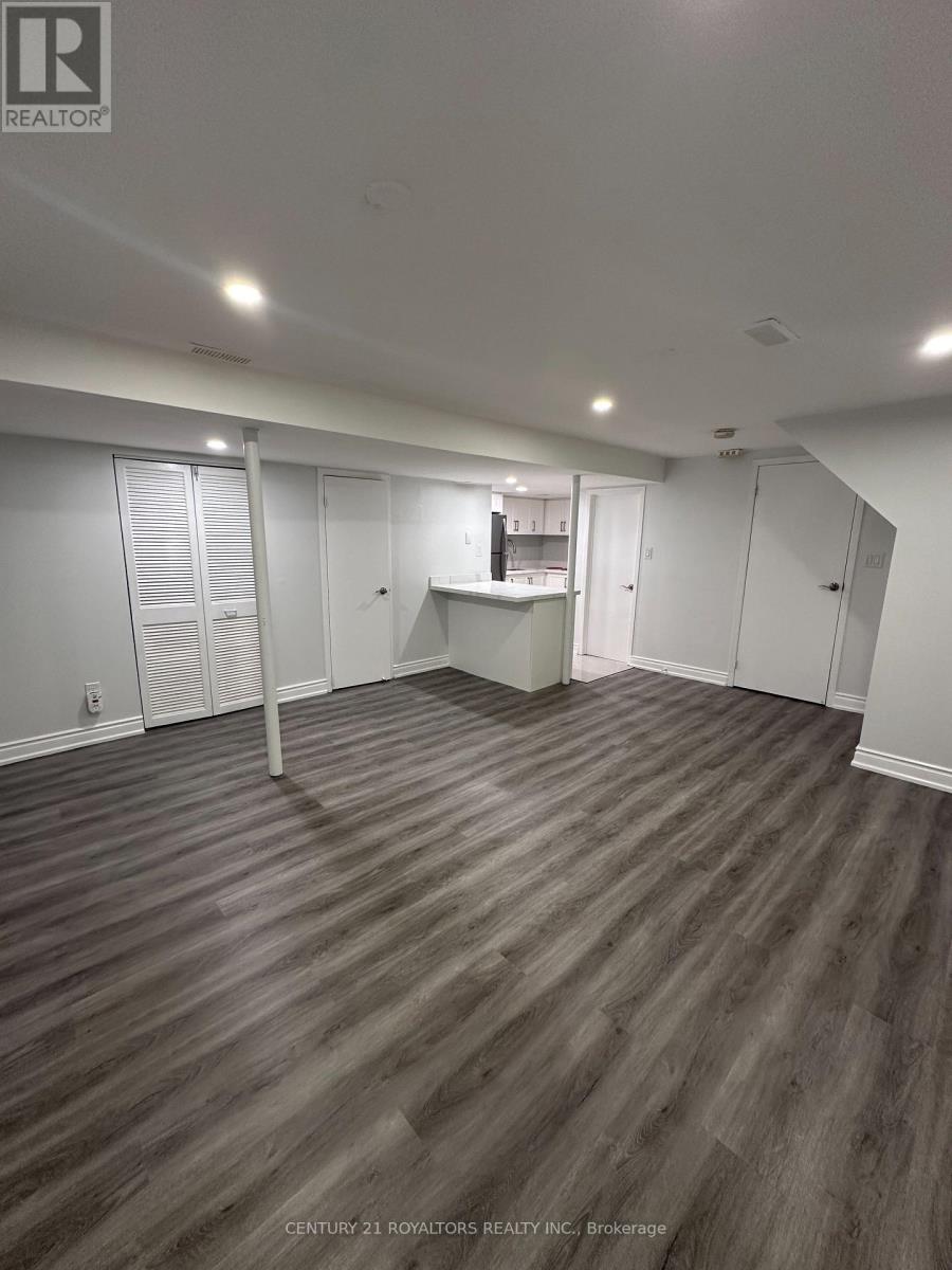 Photo 11 of Lower 50 Marbury Crescent, Toronto ON