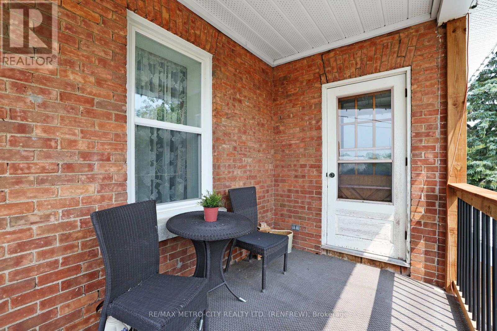 Photo 1 of 1380 Highway 132 Highway, Admaston Bromley ON