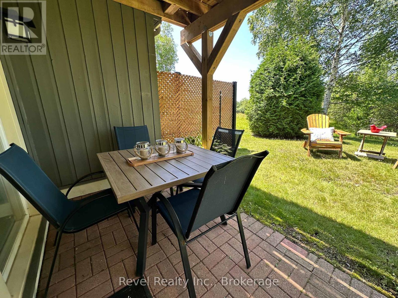 Photo 3 of 58 145 Fairway Crescent, Collingwood ON