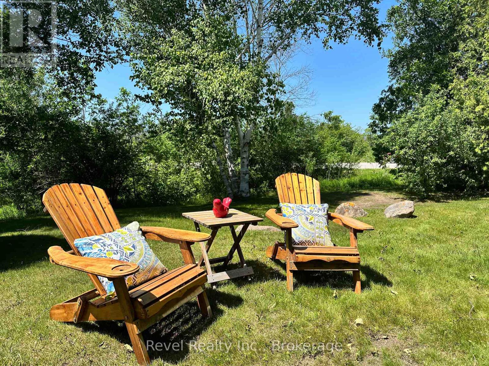 Photo 19 of 58 145 Fairway Crescent, Collingwood ON