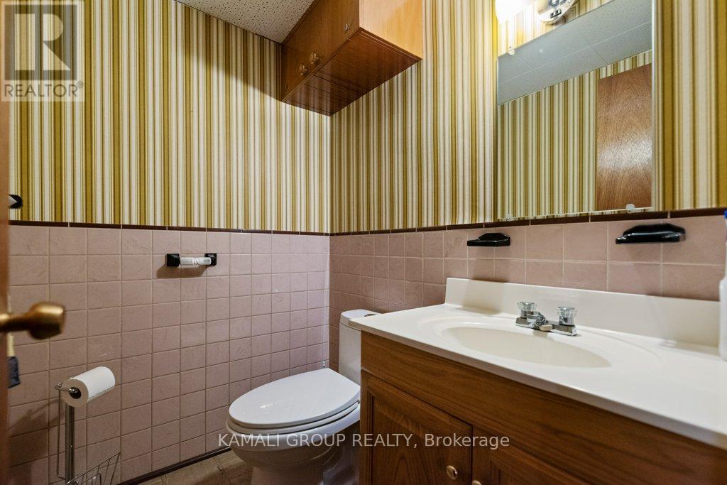 Photo 17 of 10 Regency Square, Toronto ON