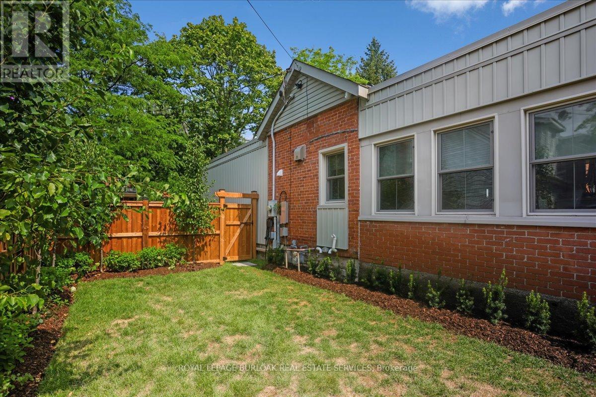 Photo 8 of 524 Locust Street, Burlington ON