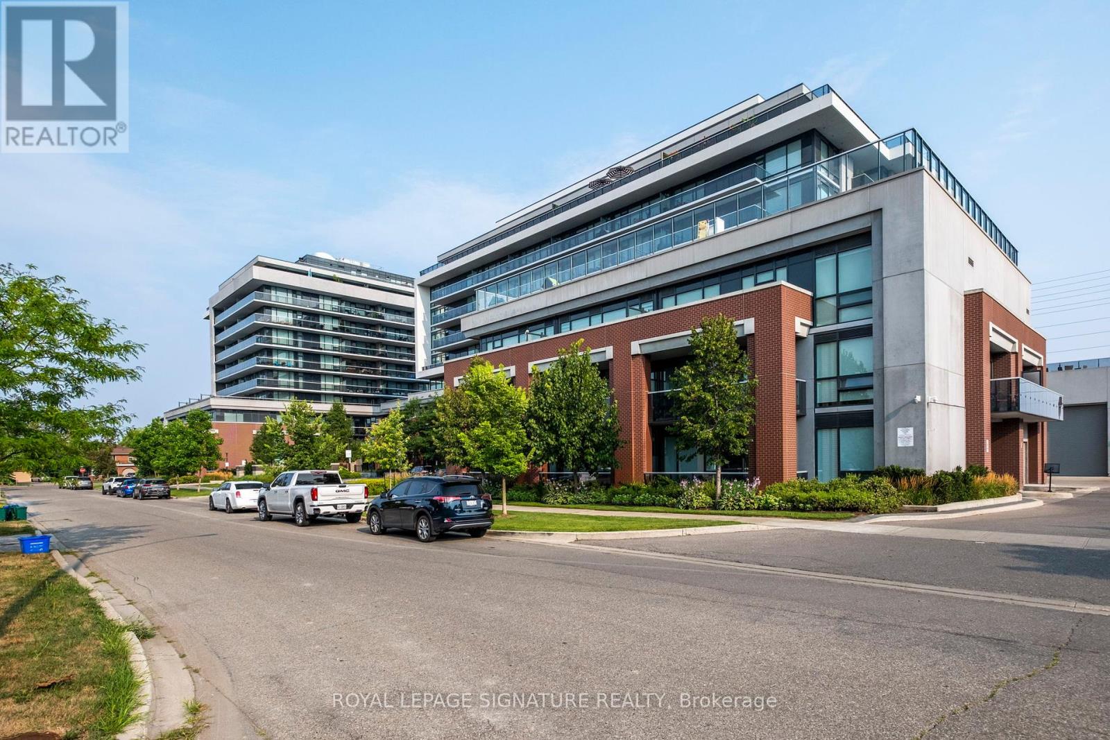 Photo 38 of 316 4800 Highway 7, Vaughan ON
