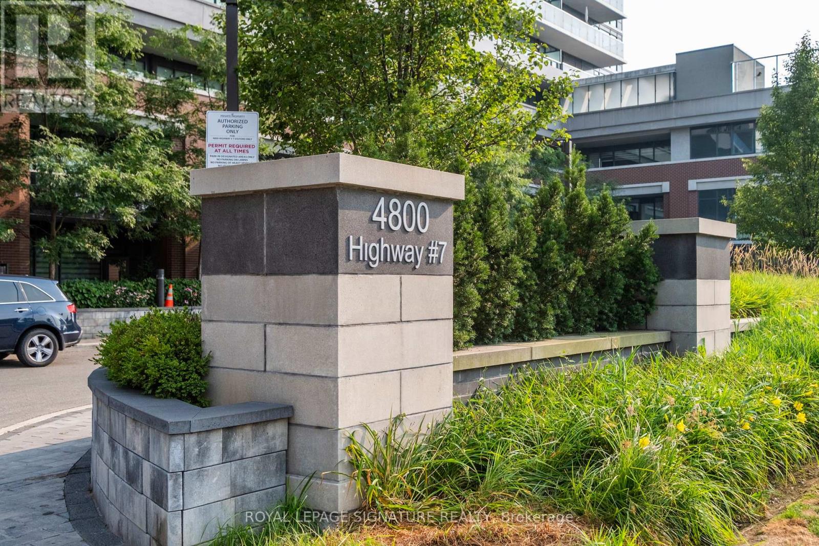 Photo 41 of 316 4800 Highway 7, Vaughan ON