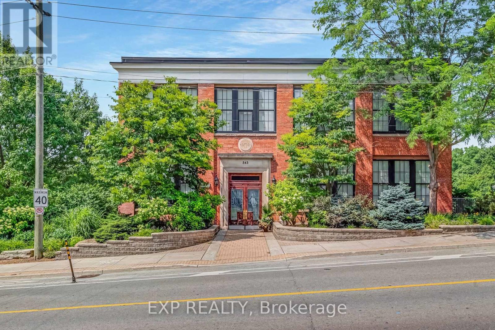Photo 16 of 111 543 Timothy Street, Newmarket ON