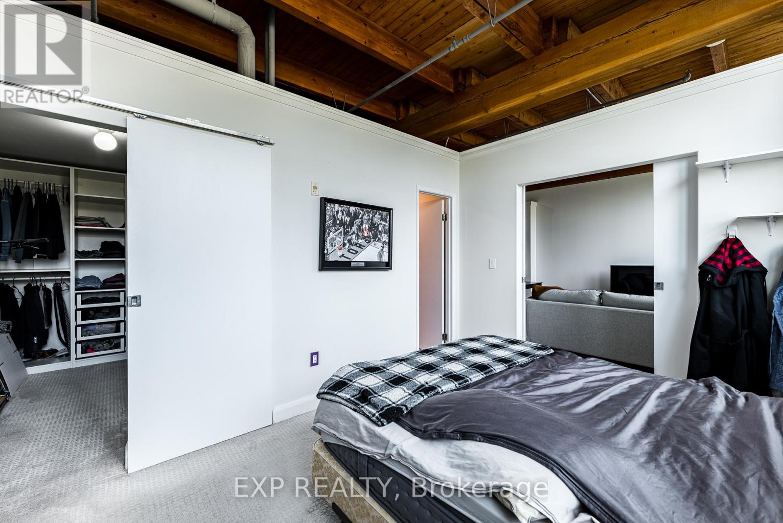 Photo 22 of 111 543 Timothy Street, Newmarket ON