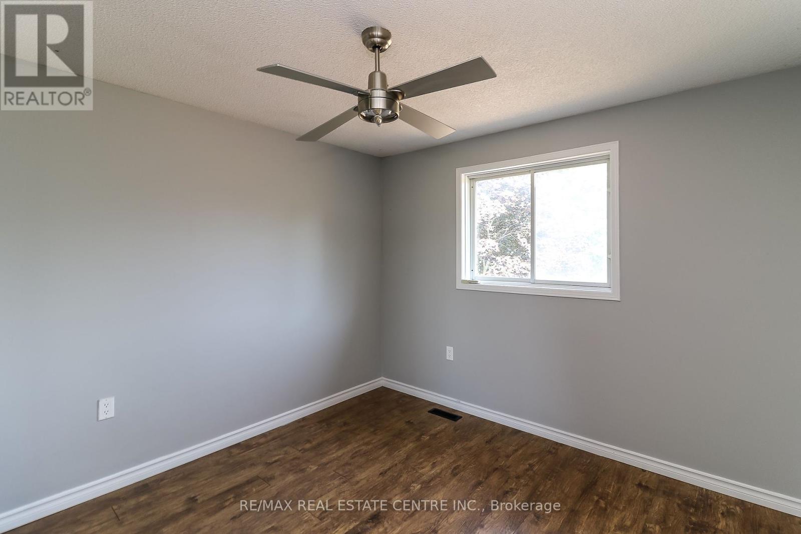 Single Family House for Sale in  CUNDLES ROAD W Barrie (Northwest) 