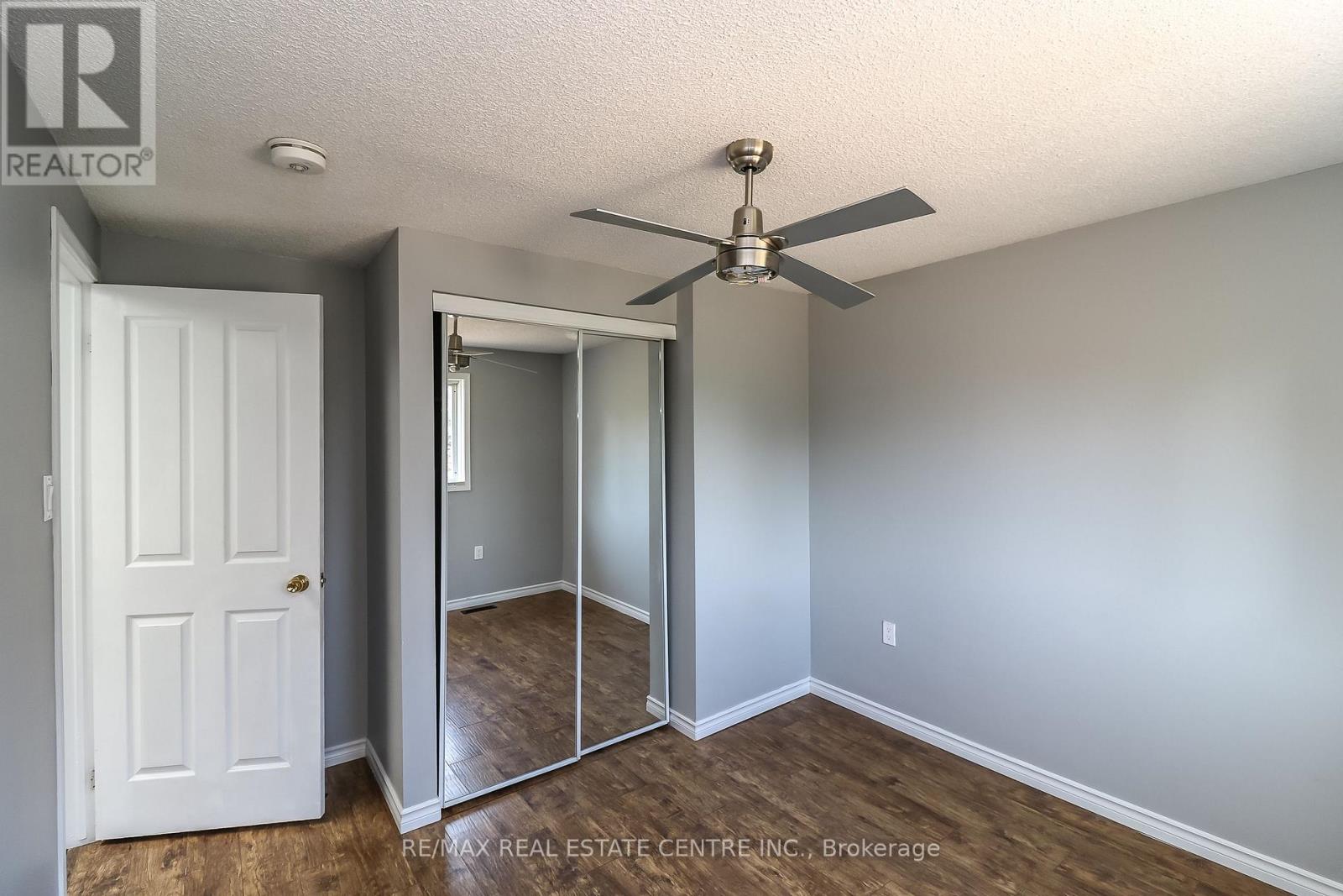 Single Family House for Sale in  CUNDLES ROAD W Barrie (Northwest) 