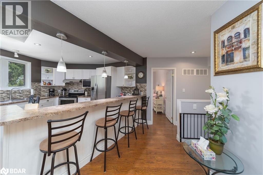 Photo 23 of 86 Donald Street, Barrie ON