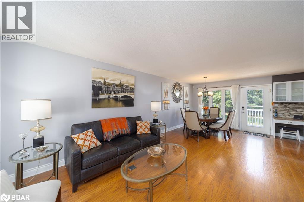 Photo 2 of 86 Donald Street, Barrie ON