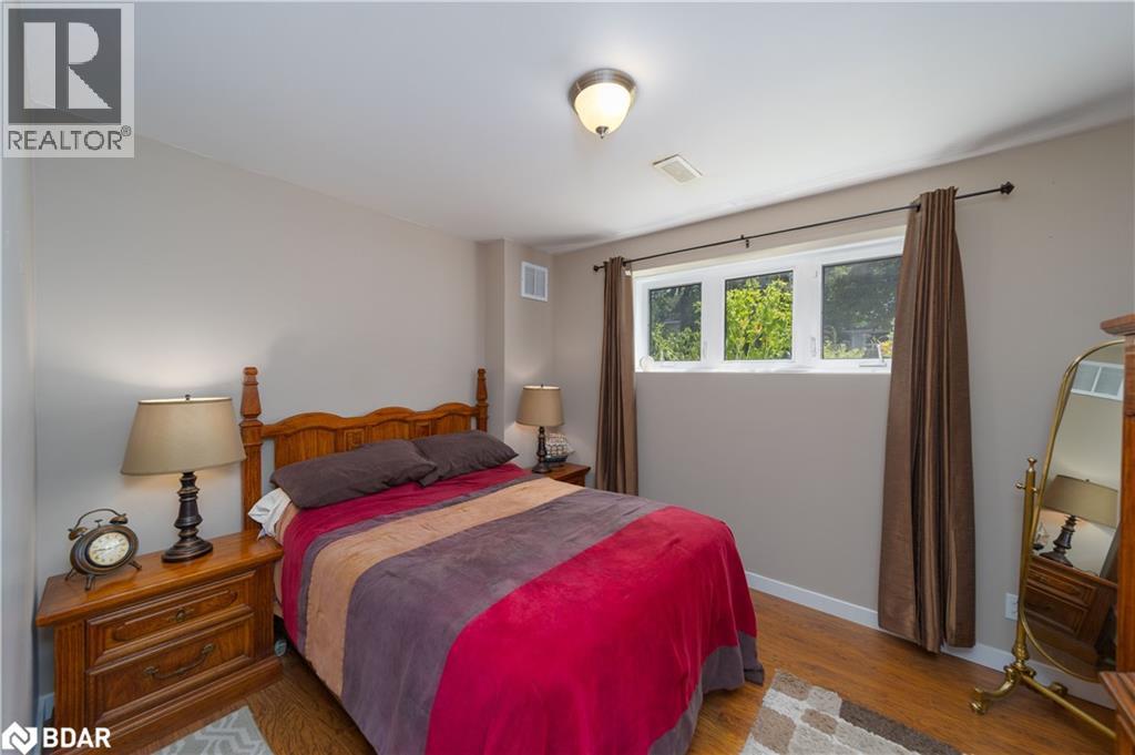 Photo 26 of 86 Donald Street, Barrie ON