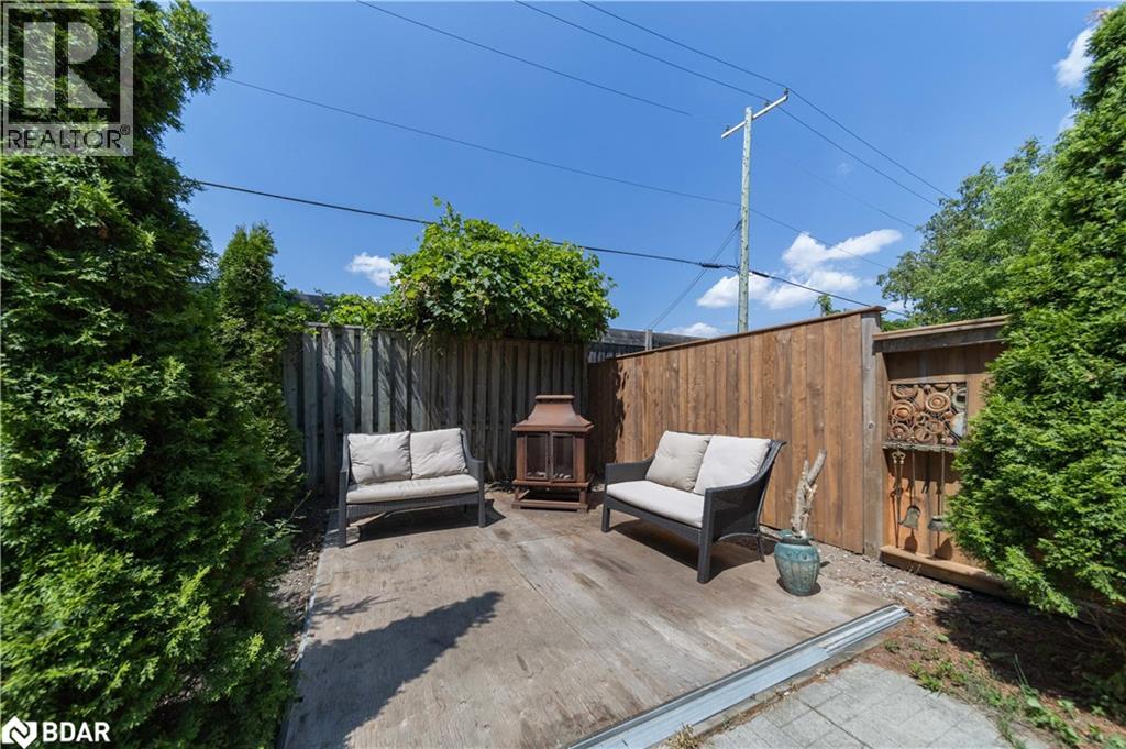 Photo 33 of 86 Donald Street, Barrie ON