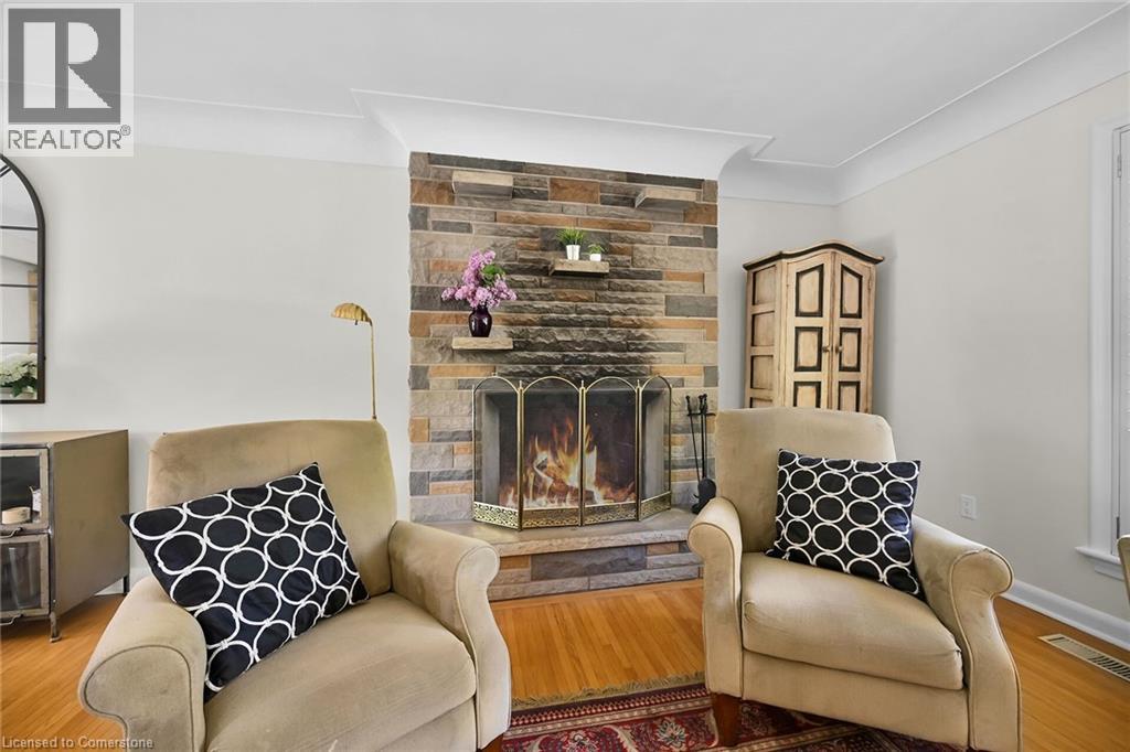 Photo 1 of 128 Oneida Boulevard, Ancaster ON