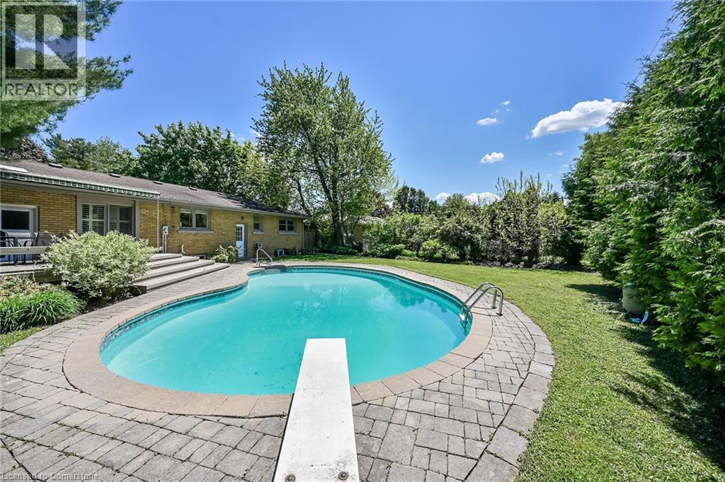 Photo 20 of 128 Oneida Boulevard, Ancaster ON