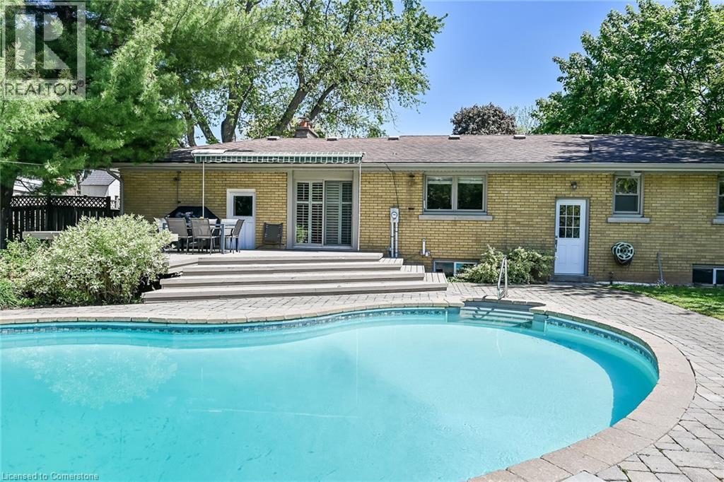 Photo 10 of 128 Oneida Boulevard, Ancaster ON
