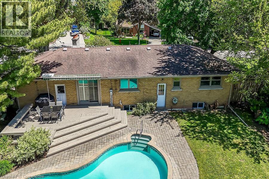 Photo 17 of 128 Oneida Boulevard, Ancaster ON