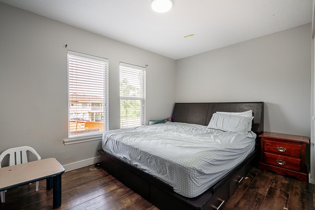 Photo 15 of 19273 80 Avenue, Surrey BC