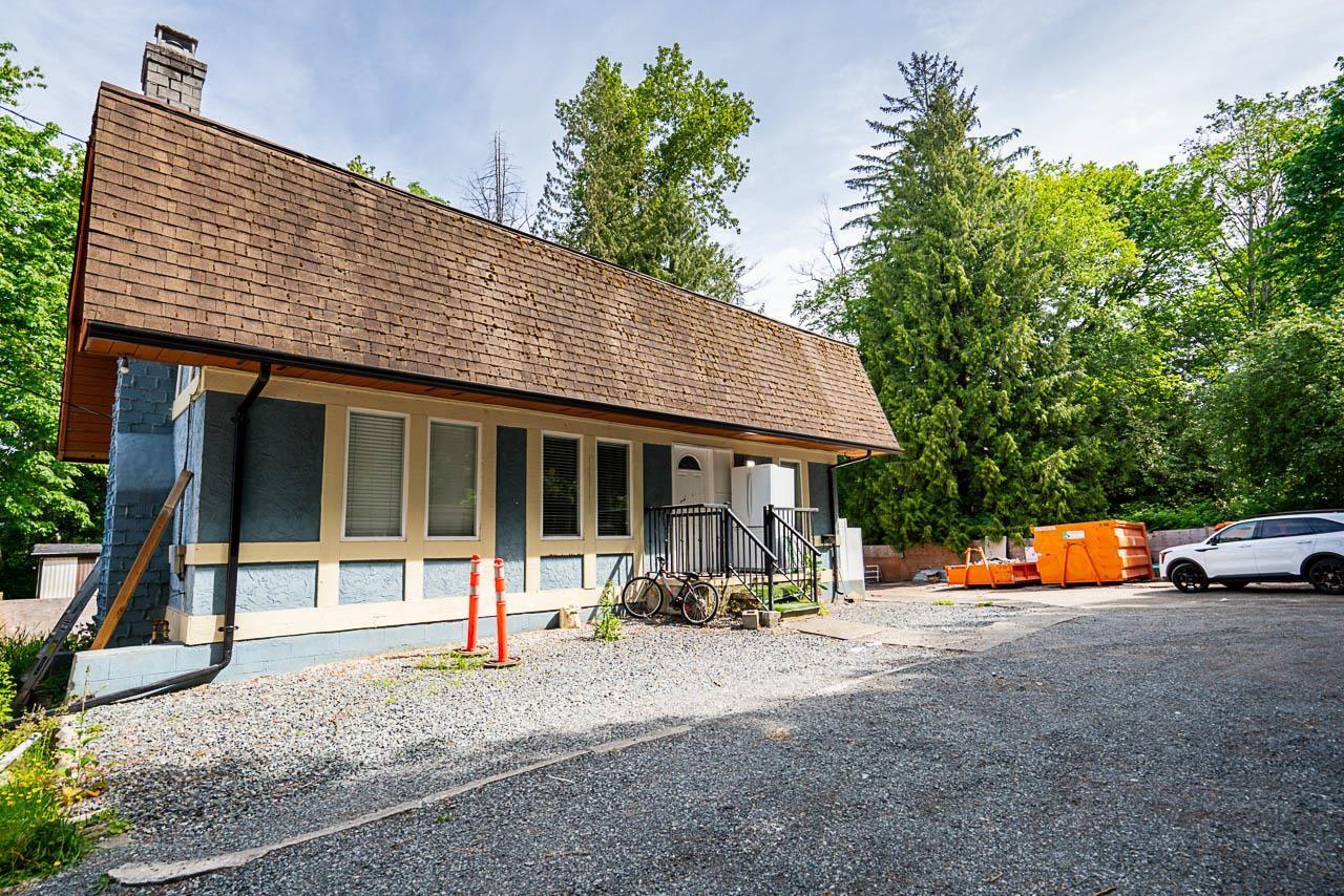 Photo 1 of 19273 80 Avenue, Surrey BC