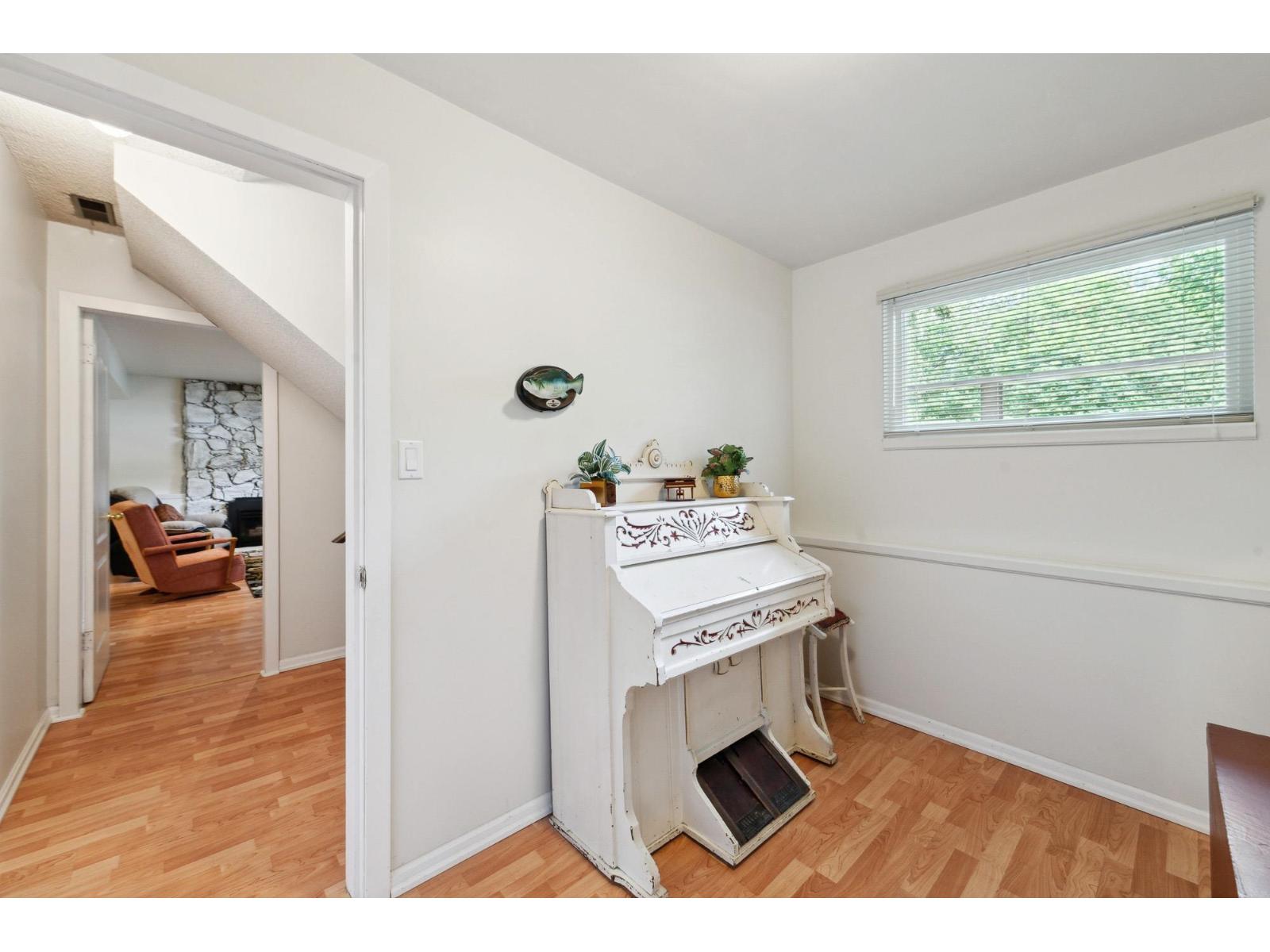 Photo 32 of 4037 196 A Street, Langley BC