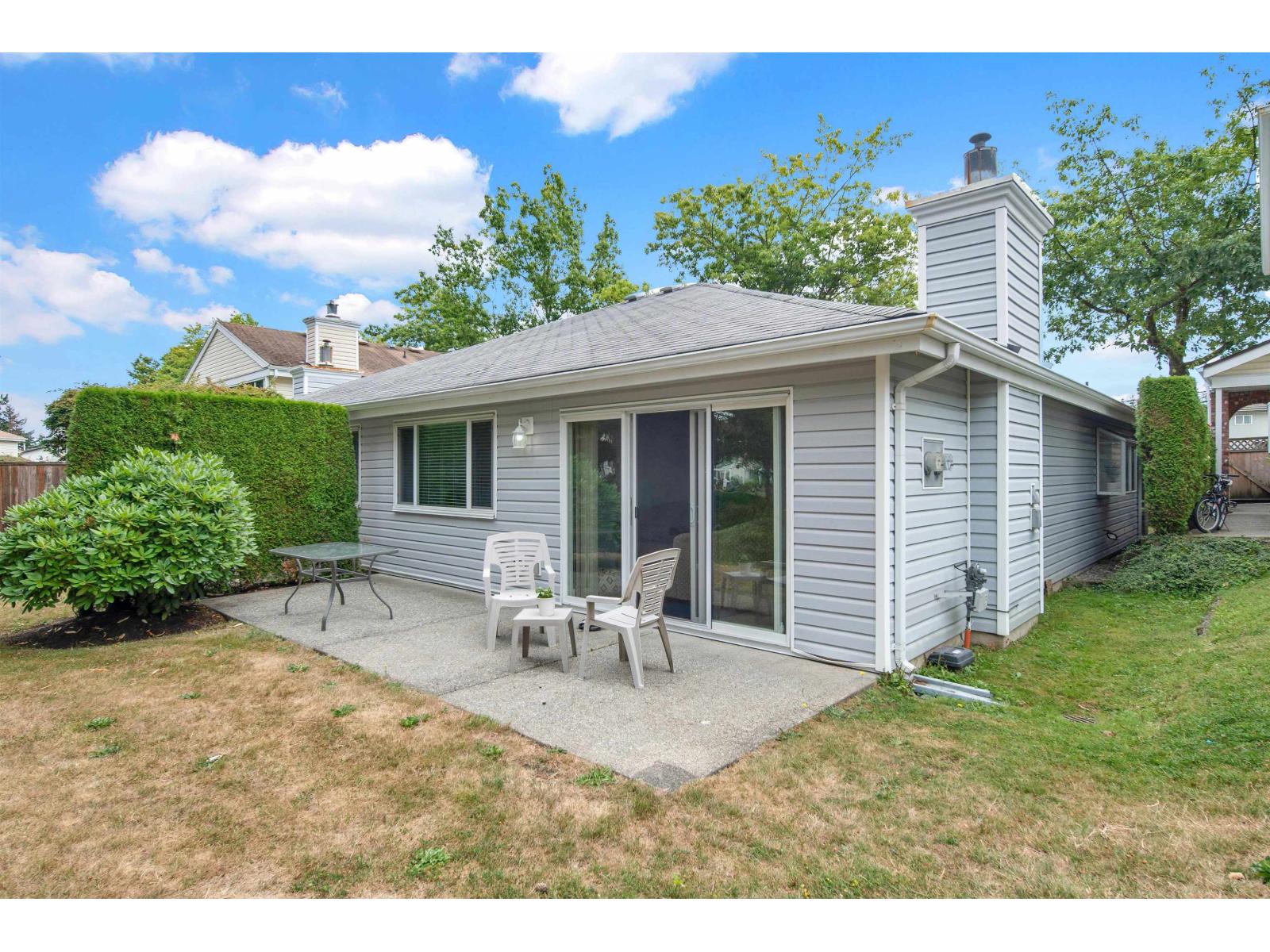 Photo 23 of 12247 92nd Avenue, Surrey BC