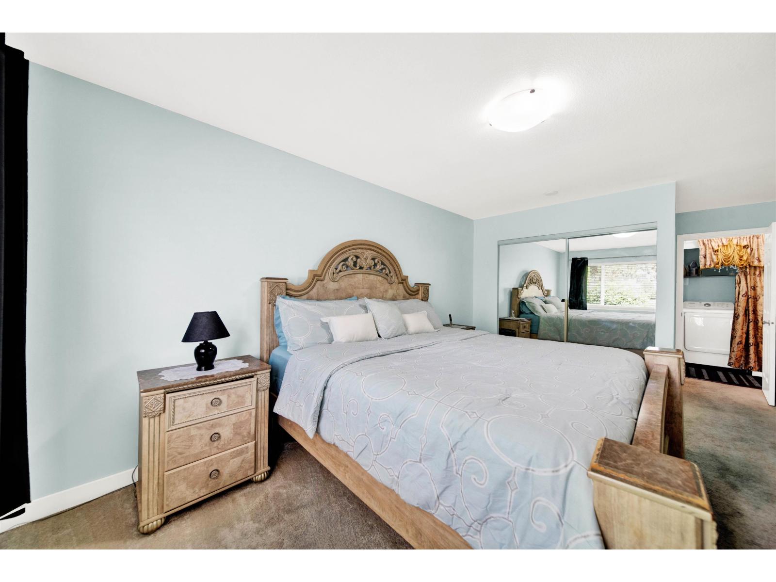 Photo 14 of 12247 92nd Avenue, Surrey BC