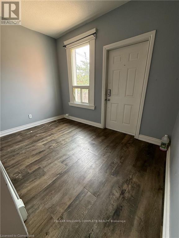 Photo 6 of 2 590 Main Street E, Hamilton ON