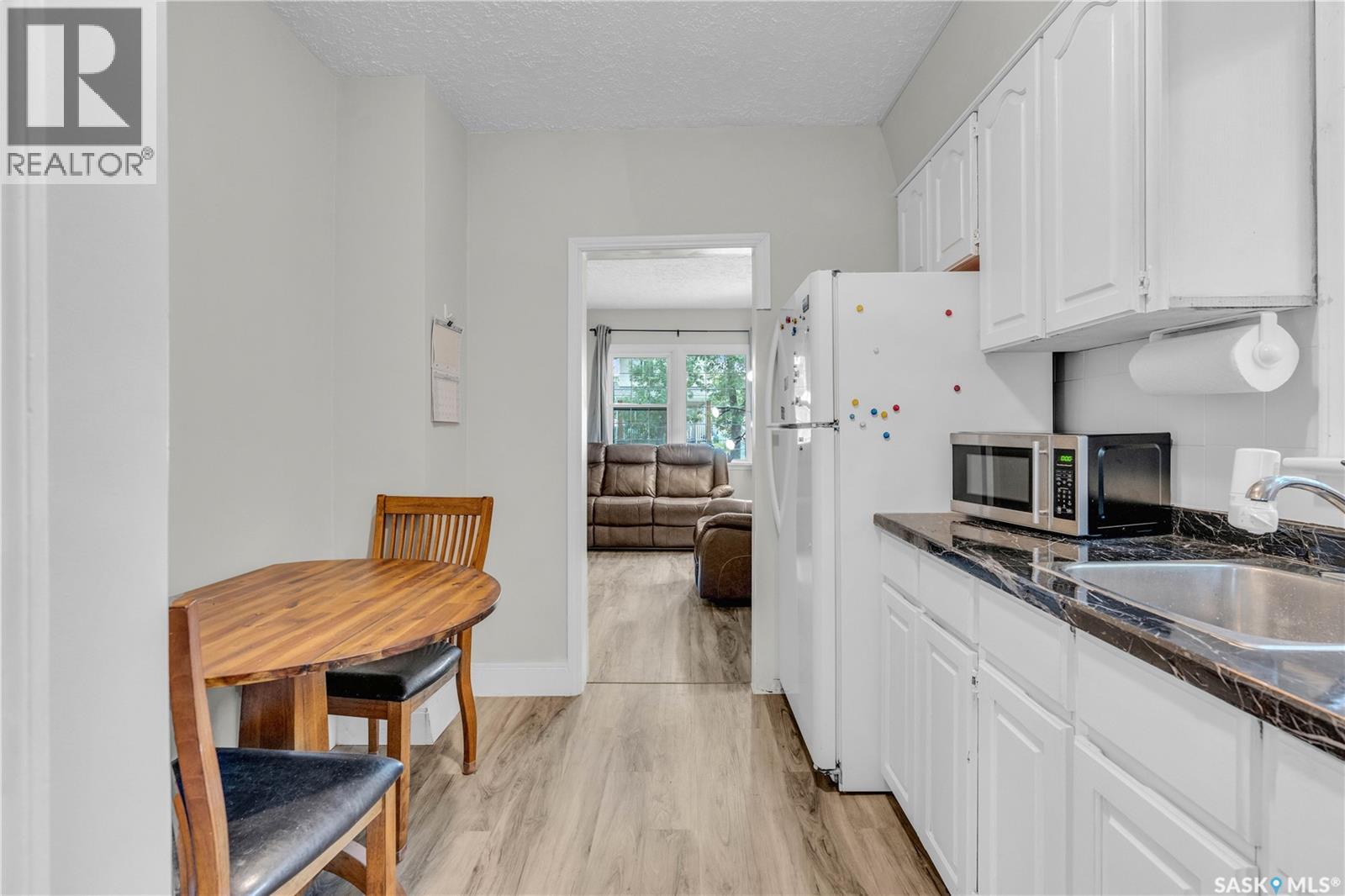 Photo 2 of 1149 Elphinstone Street, Regina SK