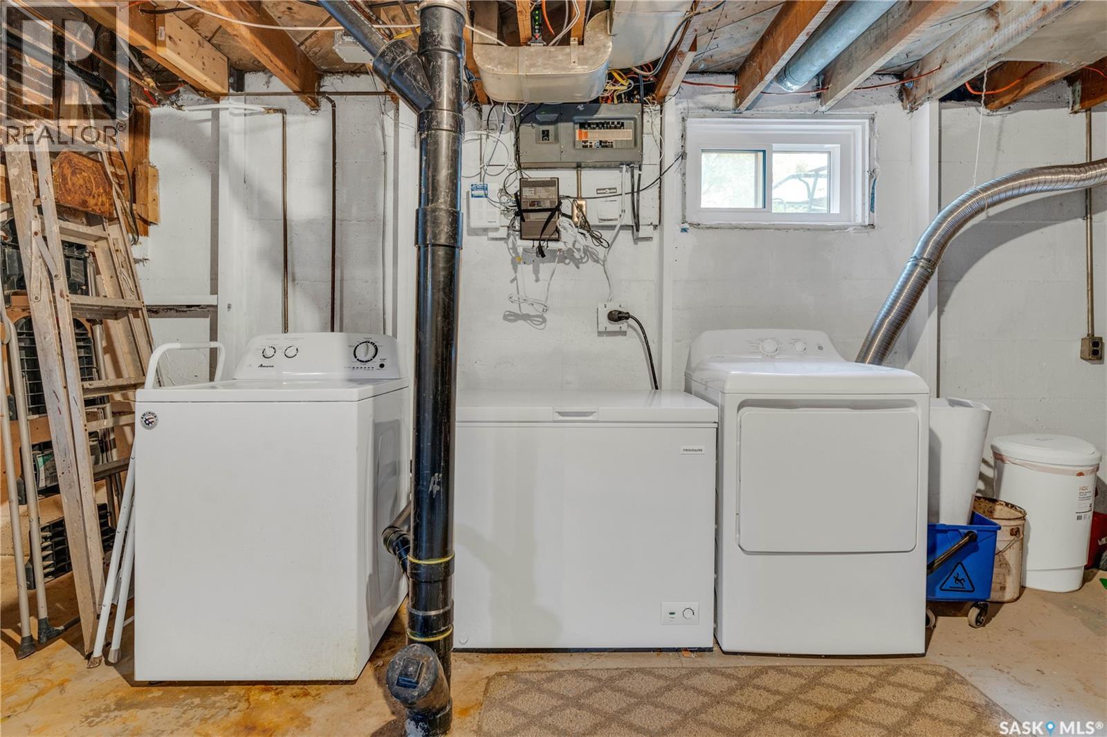 Photo 35 of 1149 Elphinstone Street, Regina SK