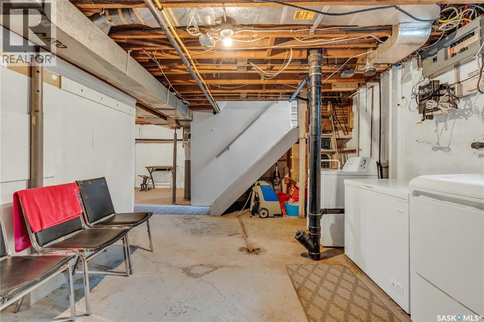 Photo 40 of 1149 Elphinstone Street, Regina SK