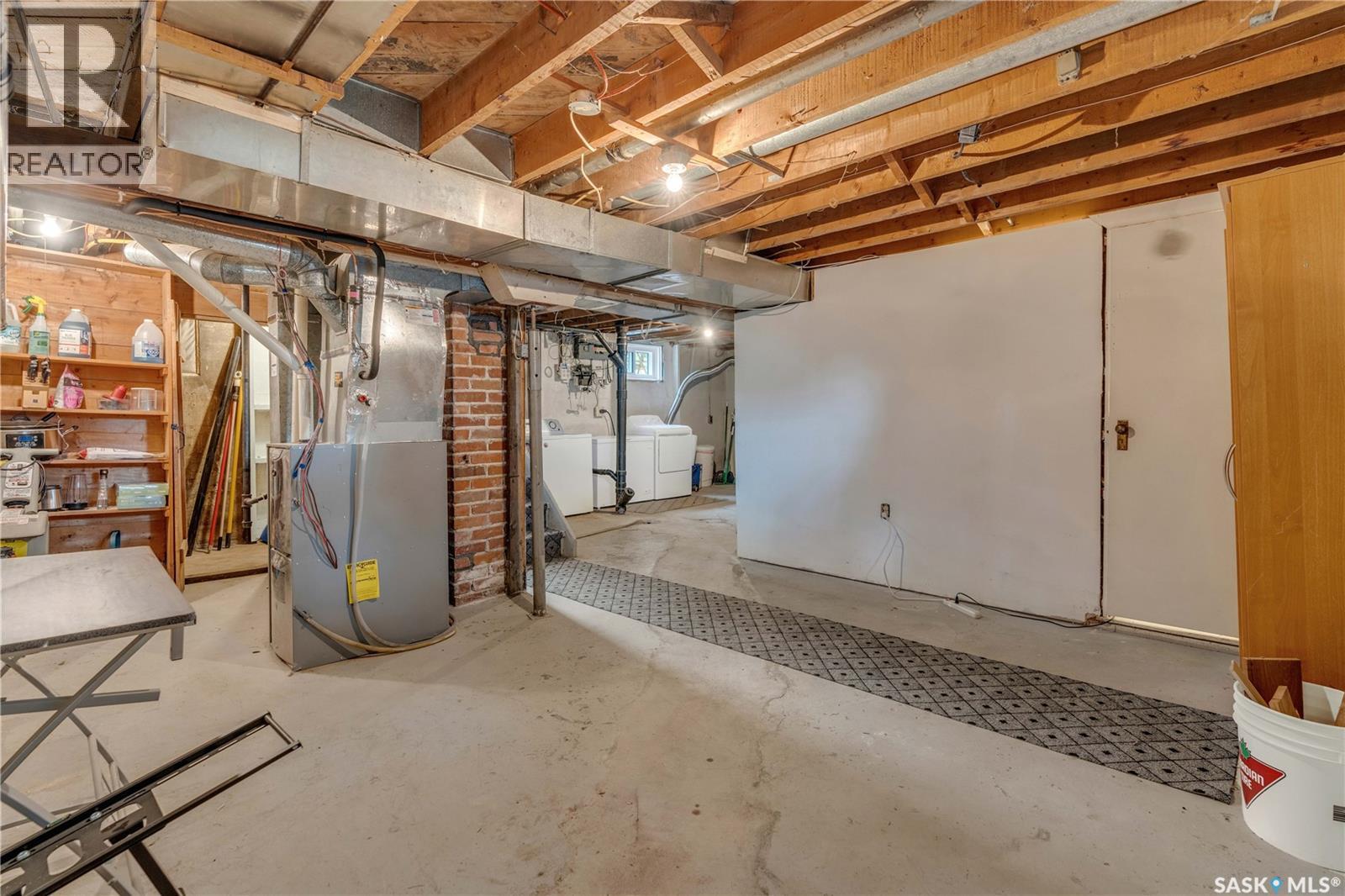 Photo 16 of 1149 Elphinstone Street, Regina SK