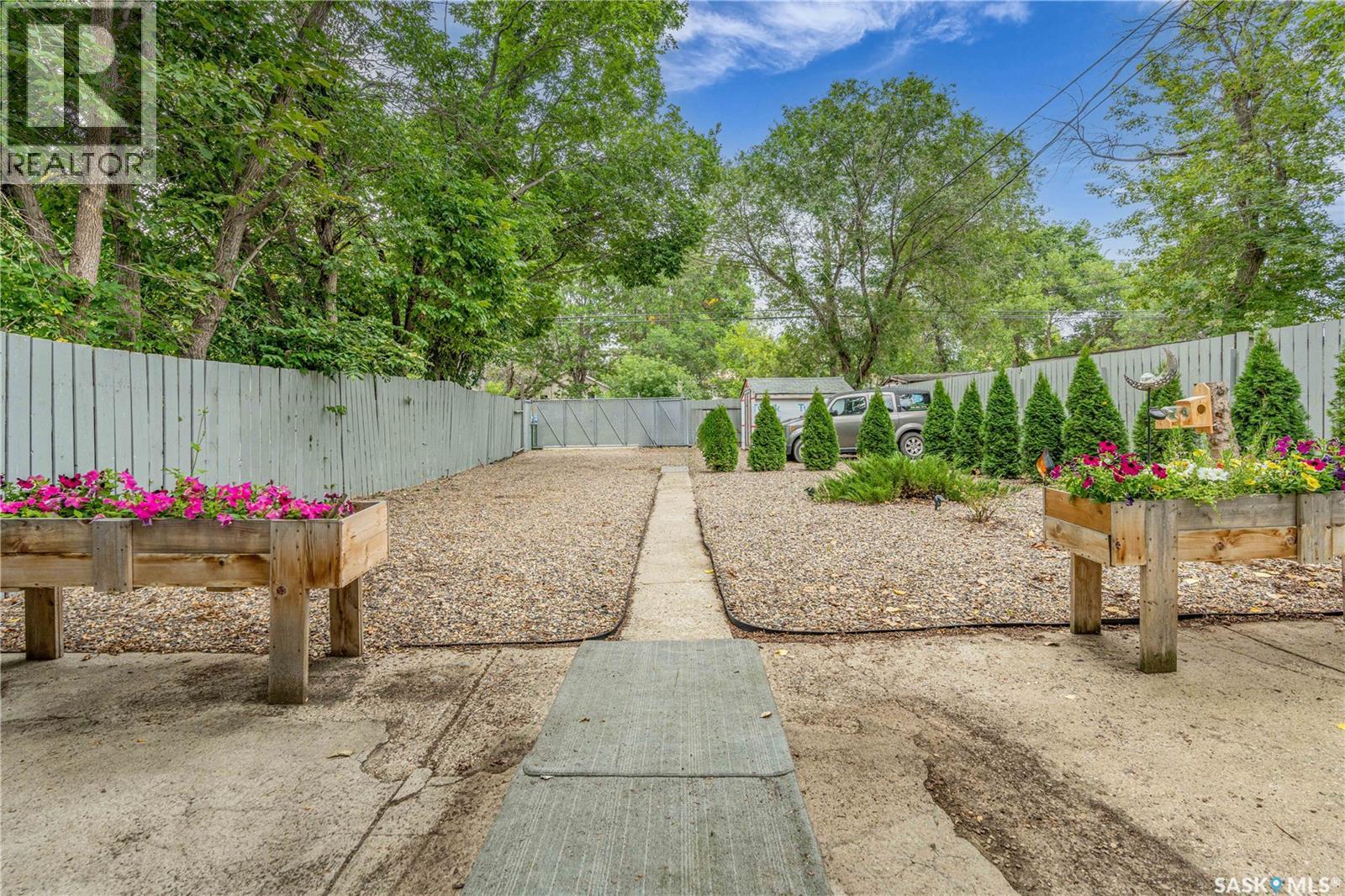 Photo 33 of 1149 Elphinstone Street, Regina SK