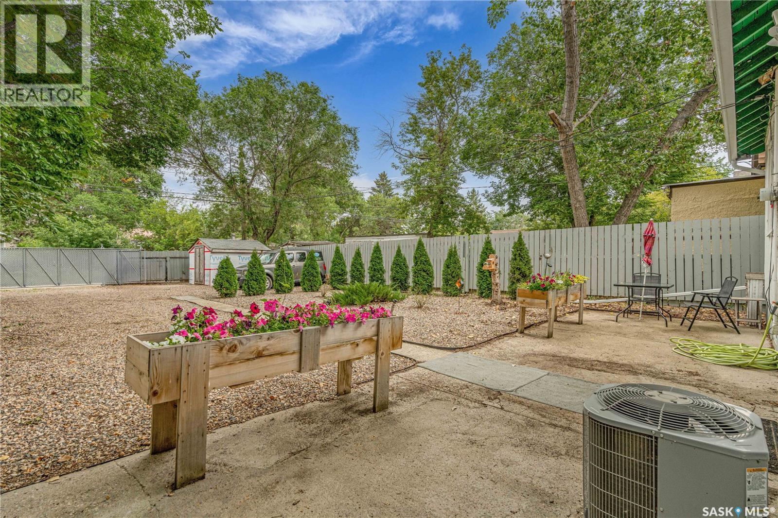 Photo 13 of 1149 Elphinstone Street, Regina SK