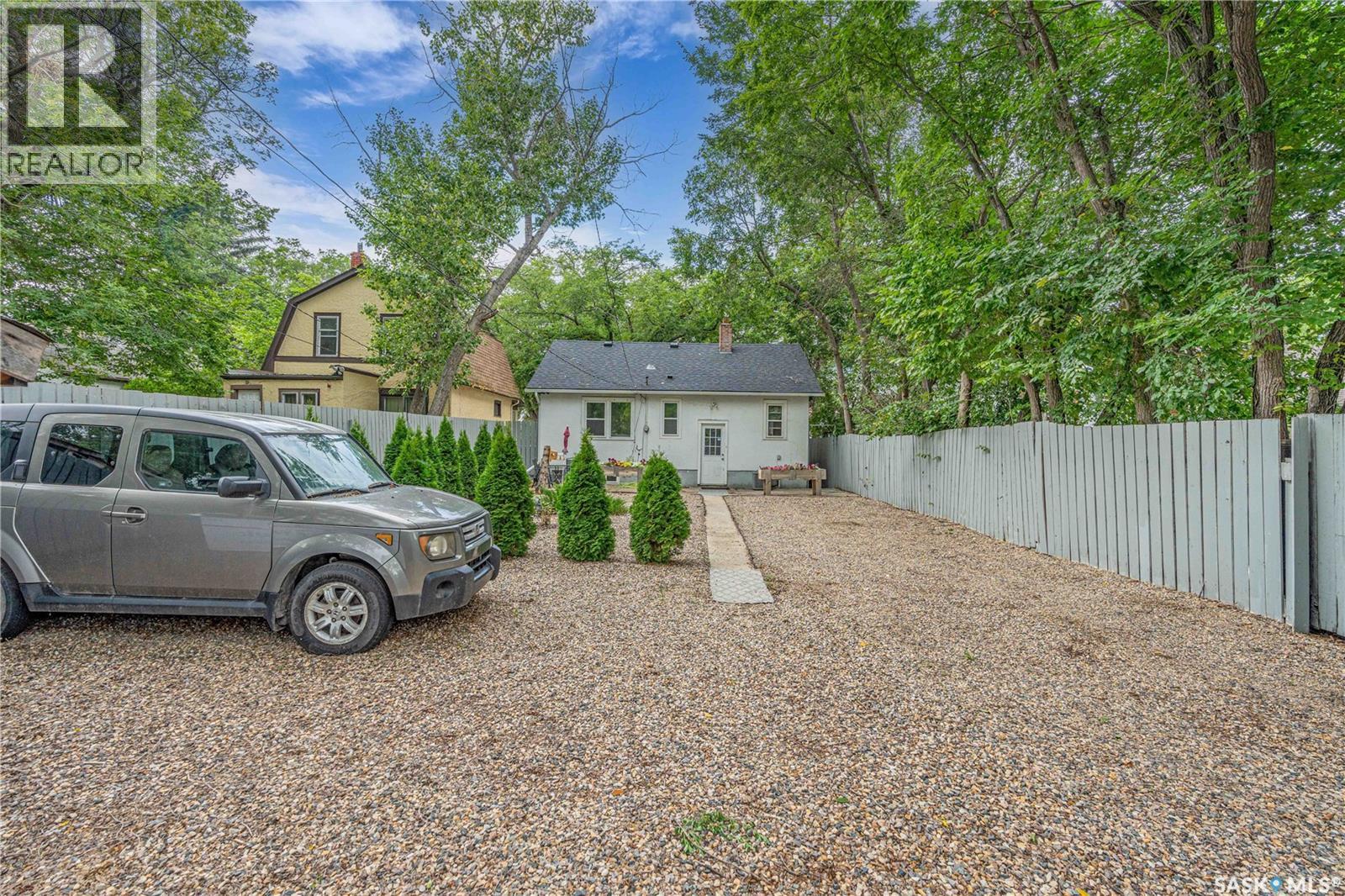 Photo 19 of 1149 Elphinstone Street, Regina SK