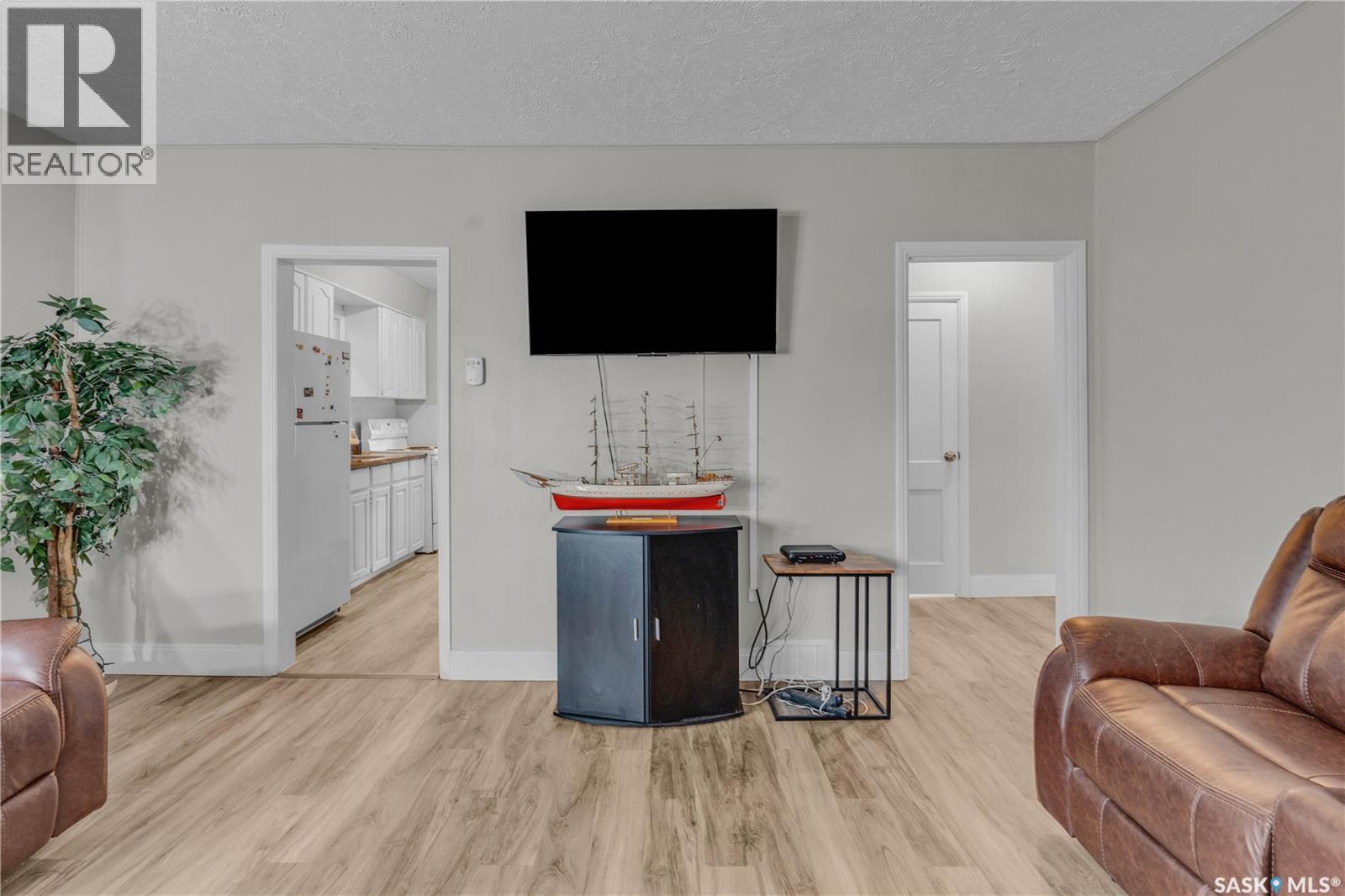 Photo 10 of 1149 Elphinstone Street, Regina SK