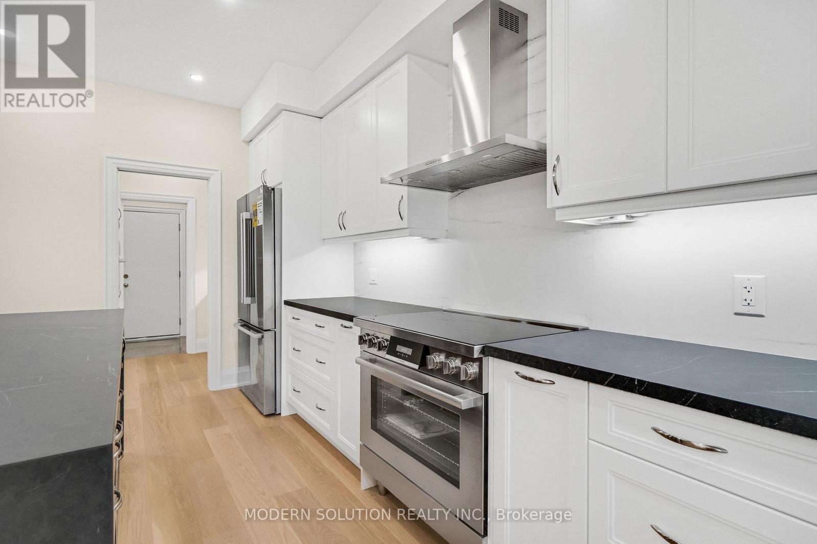 Photo 38 of 1088 Casson Avenue, Mississauga ON