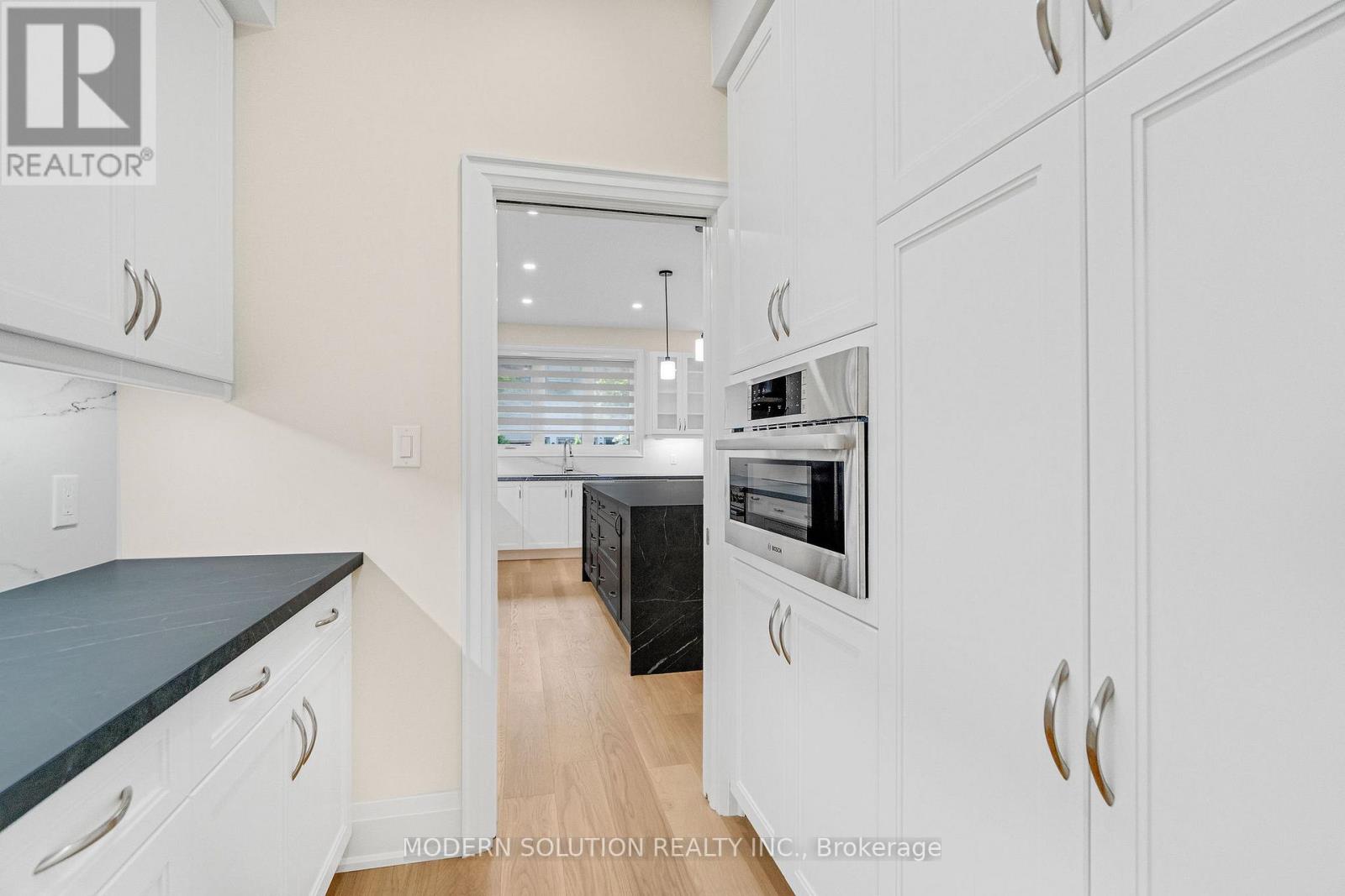 Photo 37 of 1088 Casson Avenue, Mississauga ON