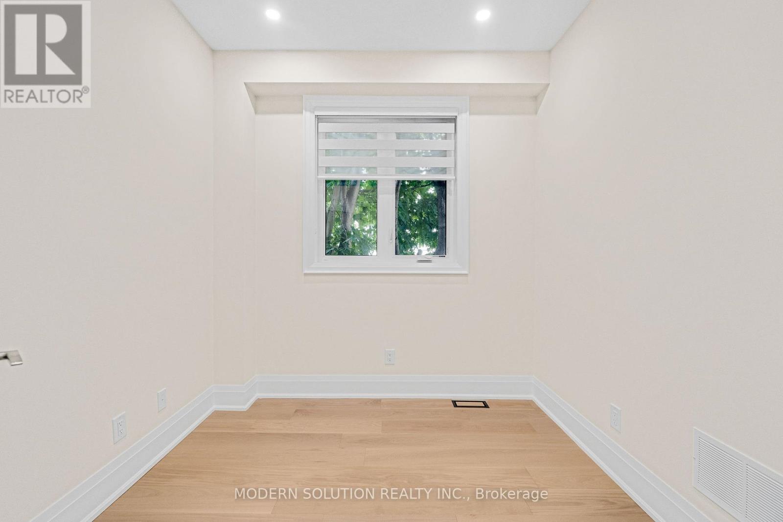 Photo 43 of 1088 Casson Avenue, Mississauga ON