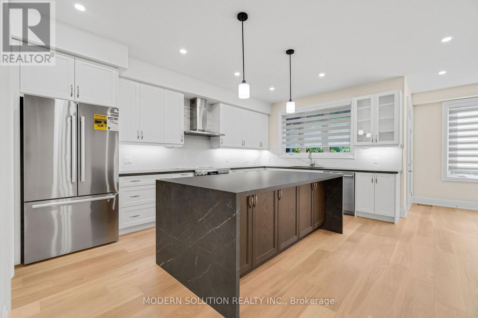Photo 28 of 1088 Casson Avenue, Mississauga ON