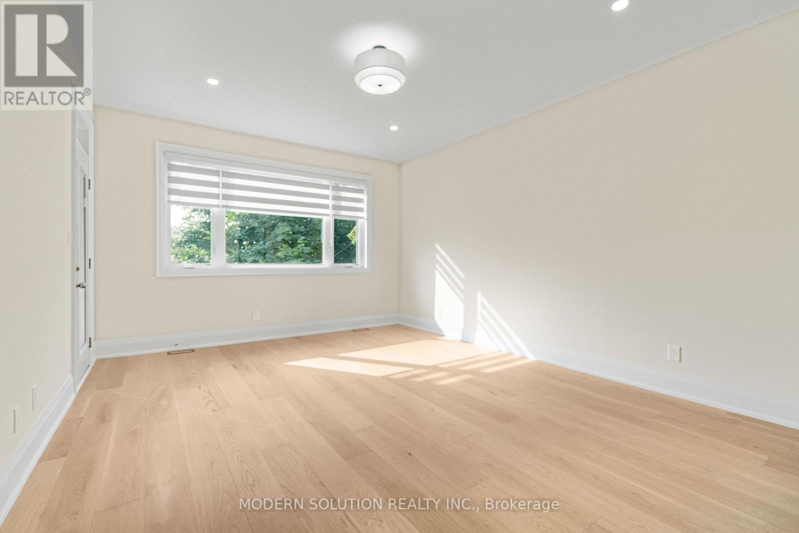 Photo 31 of 1088 Casson Avenue, Mississauga ON