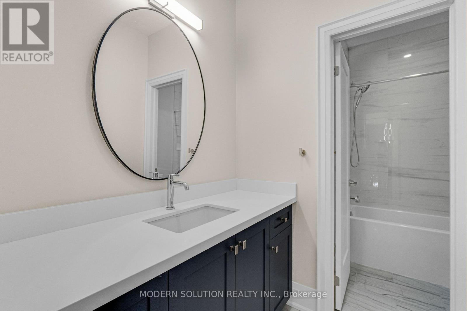 Photo 17 of 1088 Casson Avenue, Mississauga ON