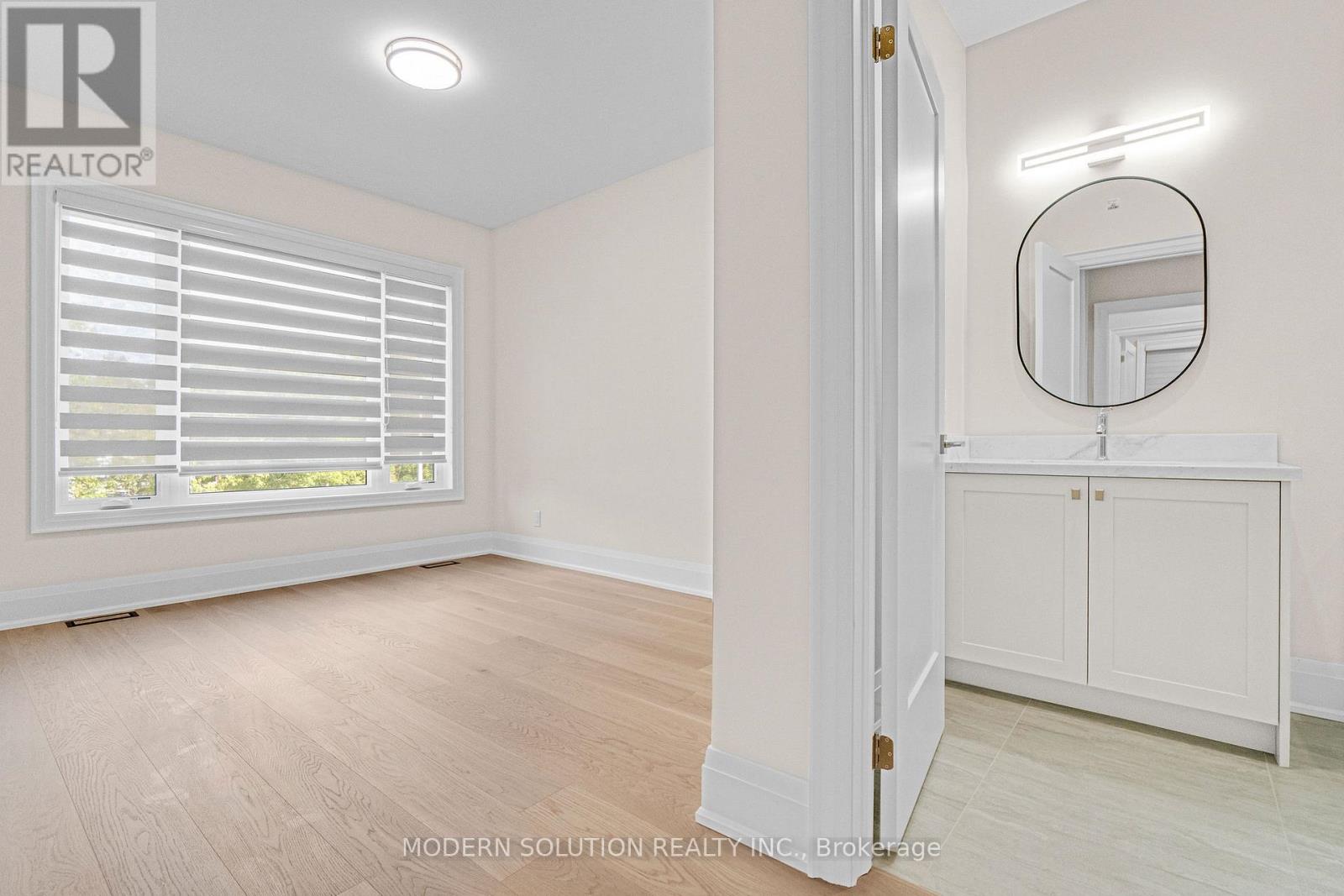 Photo 24 of 1088 Casson Avenue, Mississauga ON