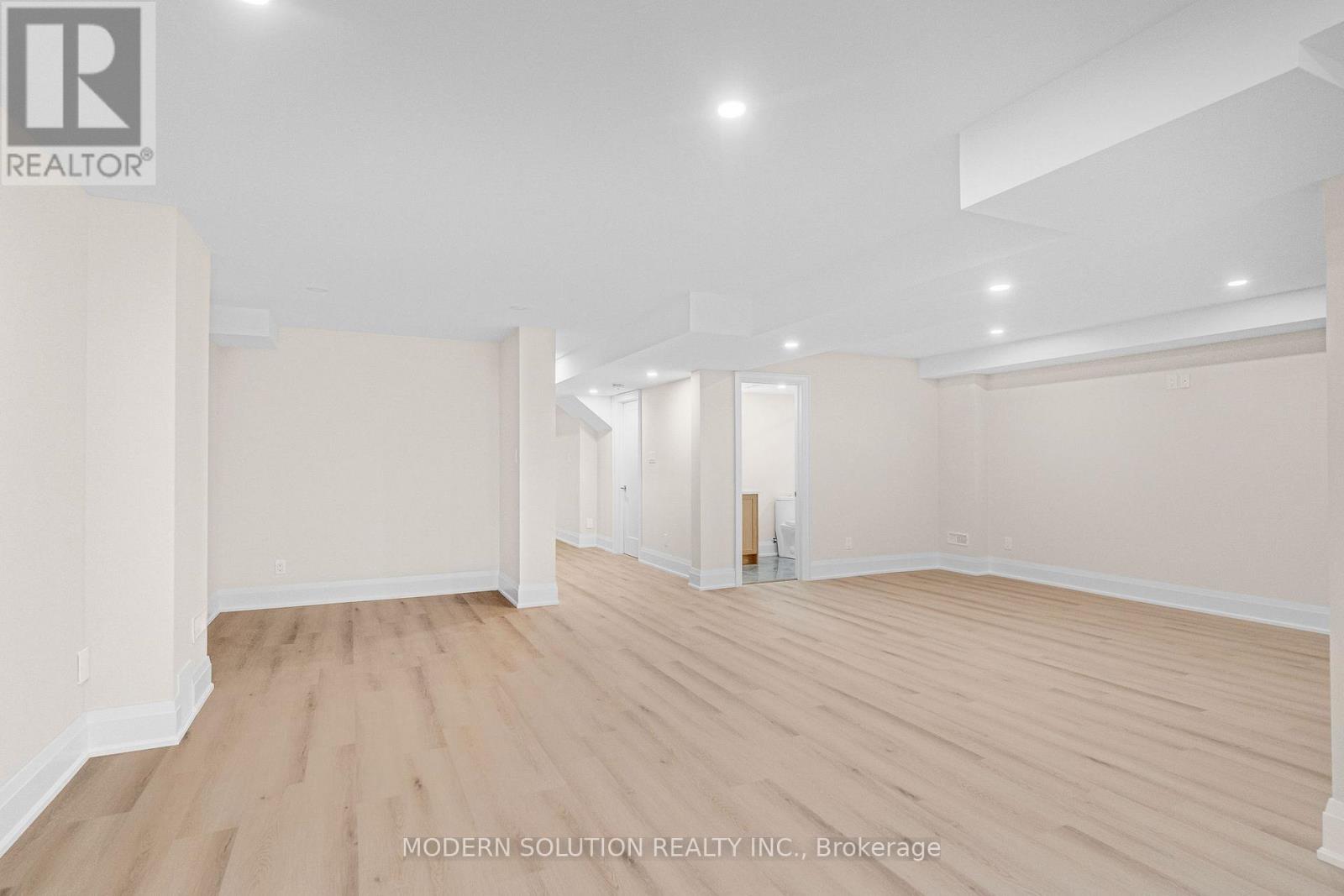 Photo 35 of 1088 Casson Avenue, Mississauga ON