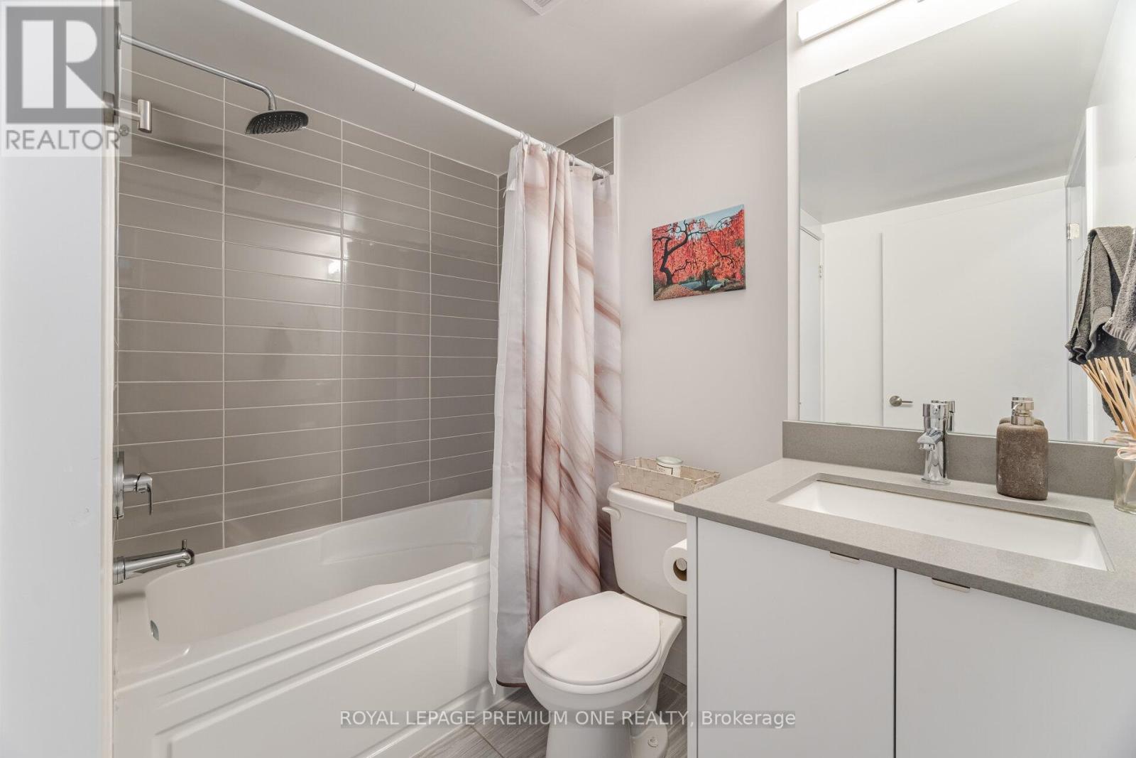 Photo 24 of 31 1121 Cooke Boulevard, Burlington ON