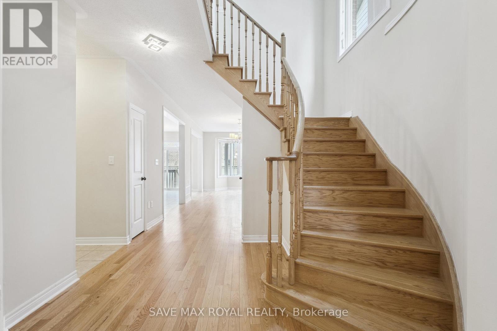 Photo 24 of 17 Fann Drive, Brampton ON