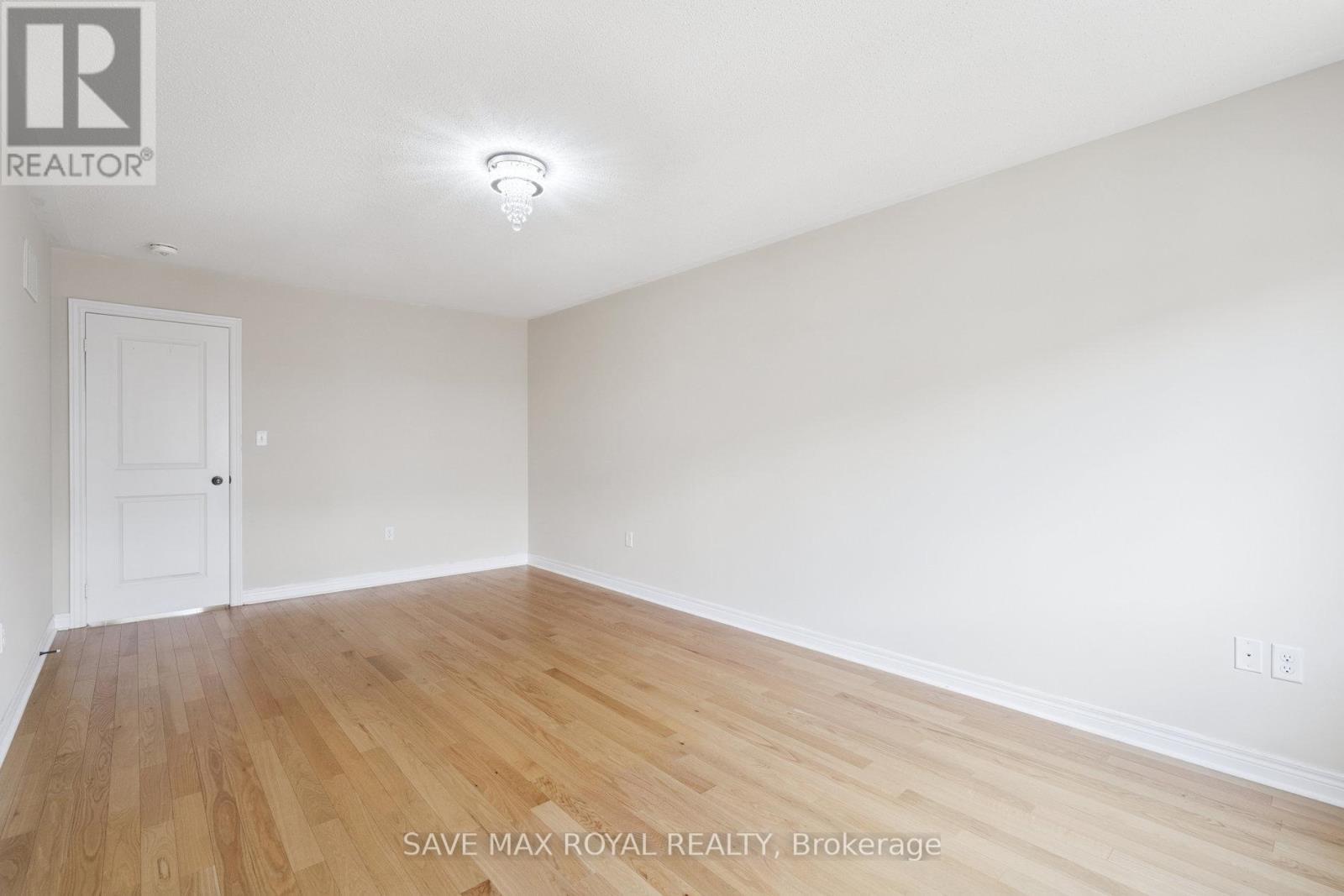 Photo 28 of 17 Fann Drive, Brampton ON